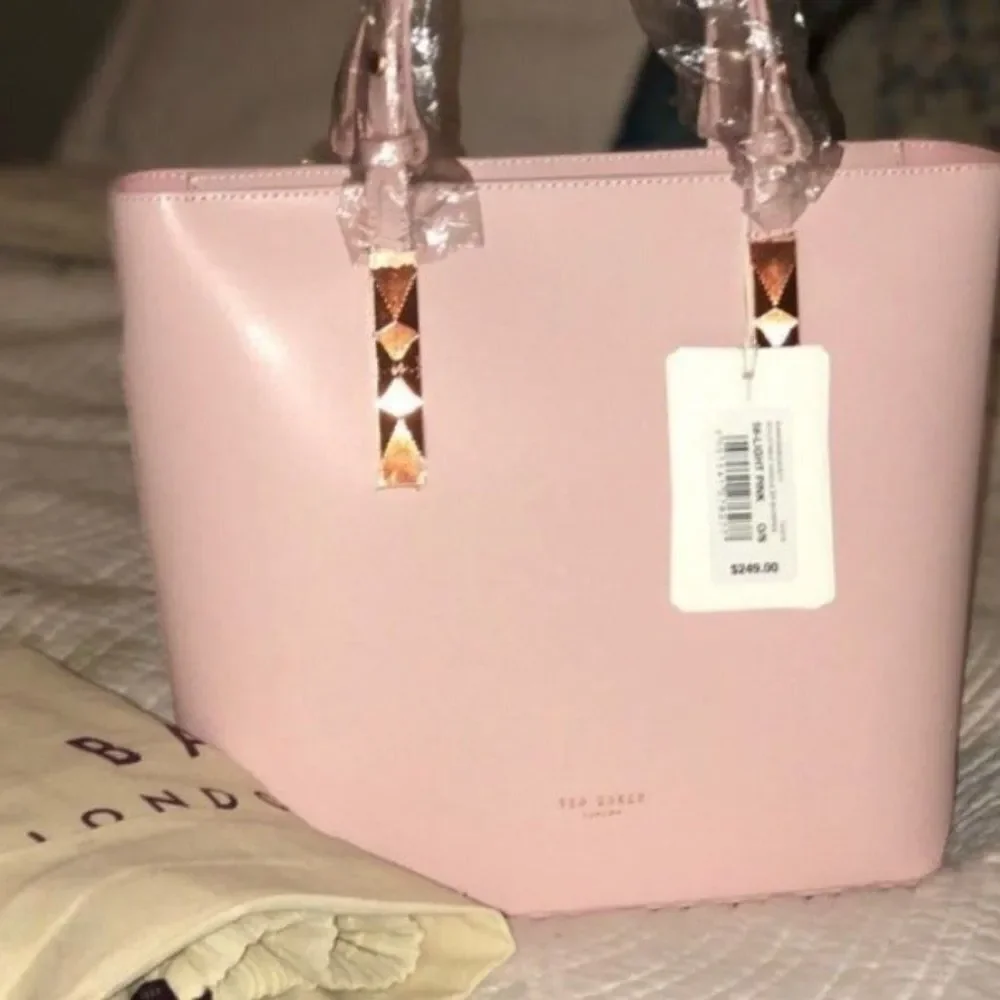 Ted Baker London Jaceyy Leather Shopper
